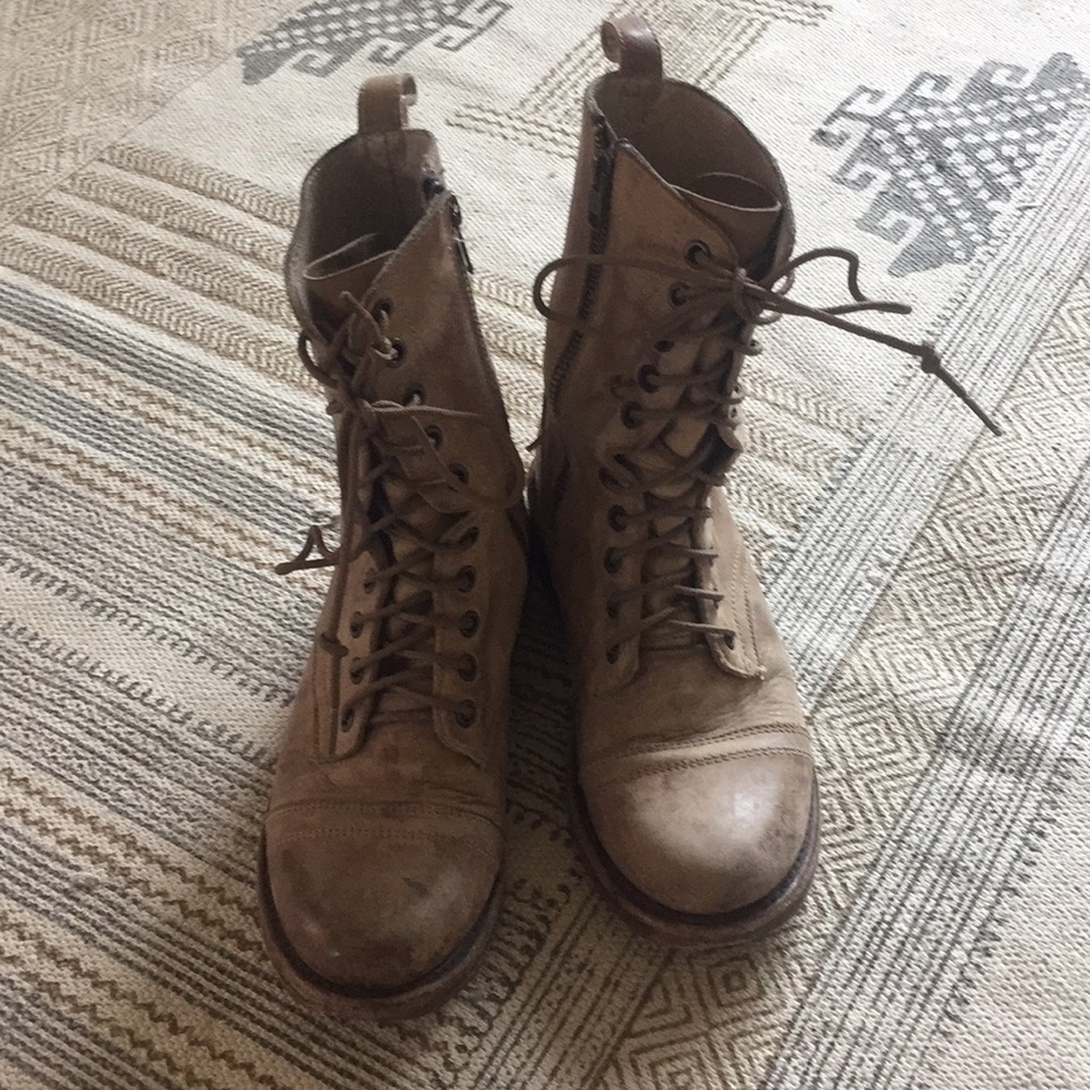 FREEBIRD by Steven brown Fletch Lace up boots sz 7